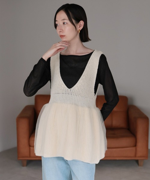 美品　完売品　tumugu 2025SS アイボリー ニットベスト 美品 完売品 tumugu 2025SS アイボリー ニットベスト 美品 完売