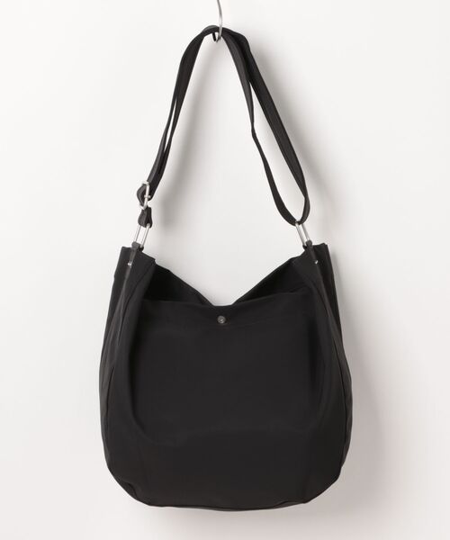 A.P.C.（アーペーセー）の「BESACE JOURNAL（ショルダーバッグ・メンズ・ブラック・ONESIZE）」の2枚目の写真