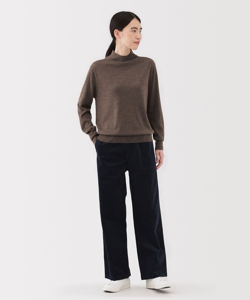 無印良品（ムジルシリョウヒン）の「婦人　洗えるウールハイゲージハイネックセーター（ニット/セーター・レディース・ブラック/ブラウン系/オフホワイト/ダークグレー/オートミール/カーキ系/レッド・XS/S/M/L/XL/XXL）」の21枚目の写真