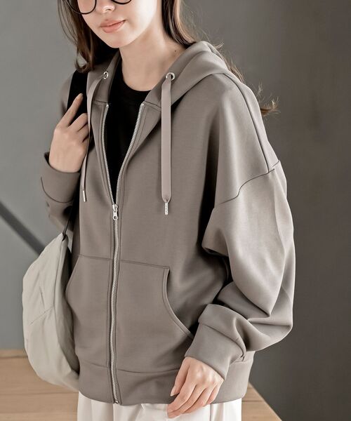 rps（アールピーエス）の「ダンボールドルマンジップパーカー（パーカー・レディース・アイボリー/チャコールグレー/モカ・フリー）」の2枚目の写真