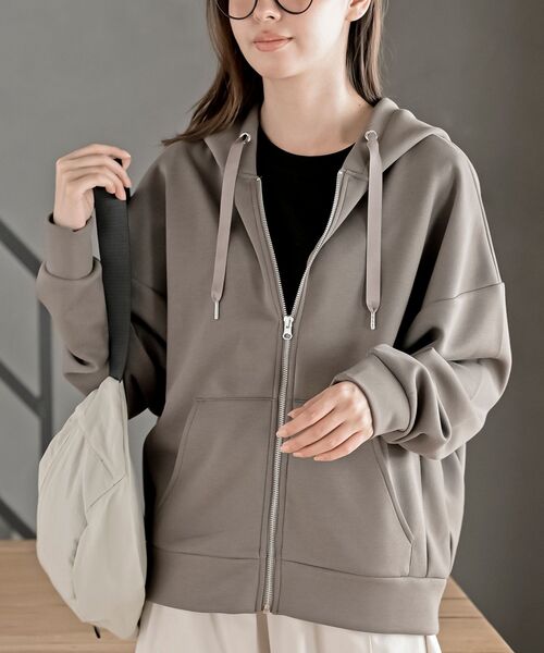 rps（アールピーエス）の「ダンボールドルマンジップパーカー（パーカー・レディース・アイボリー/チャコールグレー/モカ・フリー）」の4枚目の写真