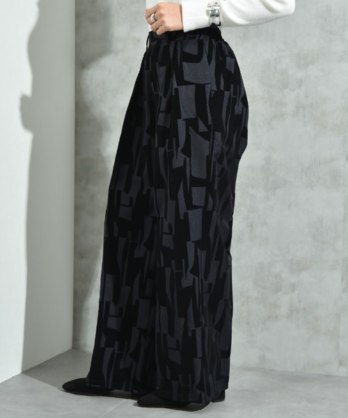 INTERPLANET（インタープラネット）の「ツイルクロスフロッキー幾何柄パンツ（その他パンツ・レディース・ブラック/ブラウン・FREE）」の22枚目の写真