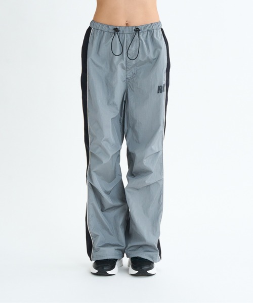 ROXY（ロキシー）の「ロキシー ROXY NAIL IT PARACHUTE PANTS（その他パンツ・レディース・グレー/ブラック・M/L）」の7枚目の写真