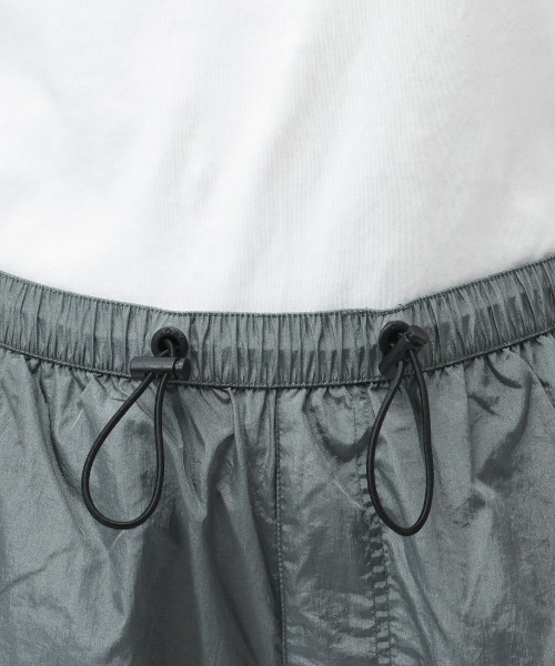 ROXY（ロキシー）の「ロキシー ROXY NAIL IT PARACHUTE PANTS（その他パンツ・レディース・グレー/ブラック・M/L）」の5枚目の写真
