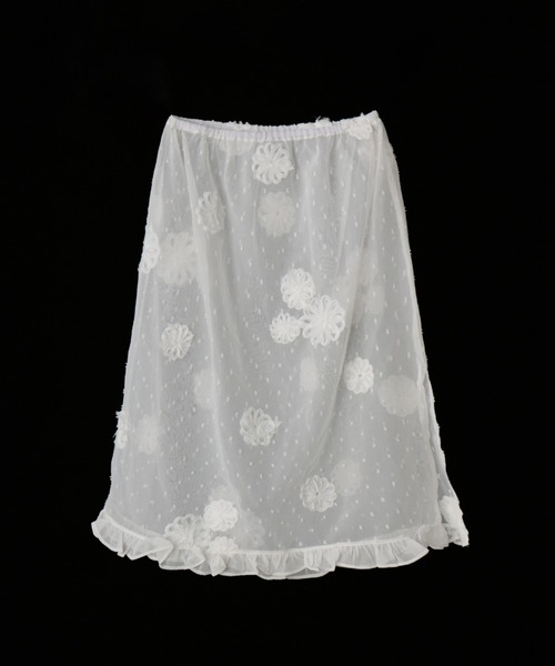 idem（イデム）の「flower dot sheer skirt / フラワーモチーフシアースカート（スカート・レディース・ブラック/ホワイト・FREE）」の4枚目の写真
