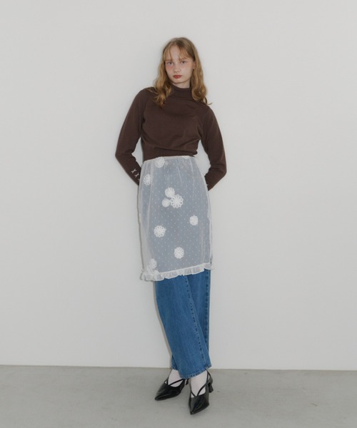 idem（イデム）の「flower dot sheer skirt / フラワーモチーフシアースカート（スカート・レディース・ブラック/ホワイト・FREE）」の7枚目の写真