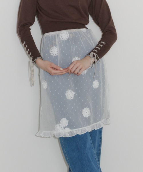 idem（イデム）の「flower dot sheer skirt / フラワーモチーフシアースカート（スカート・レディース・ブラック/ホワイト・FREE）」の9枚目の写真