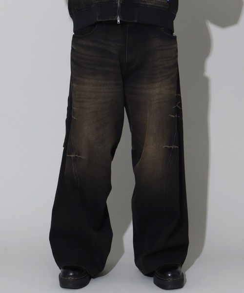 SEQUENZ（シークエンズ）の「【SEQUENZ/シークエンズ】OVERDYED PINCH CARVE DENIM PANTS（デニムパンツ・メンズ・ブラック/ネイビー/ブラウン/パープル系その他・M/L）」の3枚目の写真