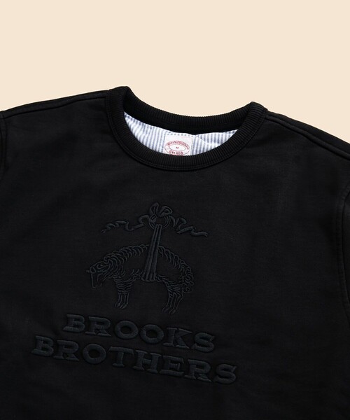 BROOKS BROTHERS（ブルックスブラザーズ）の「コットン　フレンチテリー　GFエンブロイダリー　スウェットシャツ（スウェット・メンズ・ブラック・X-LARGE/SMALL/MEDIUM/LARGE）」の2枚目の写真