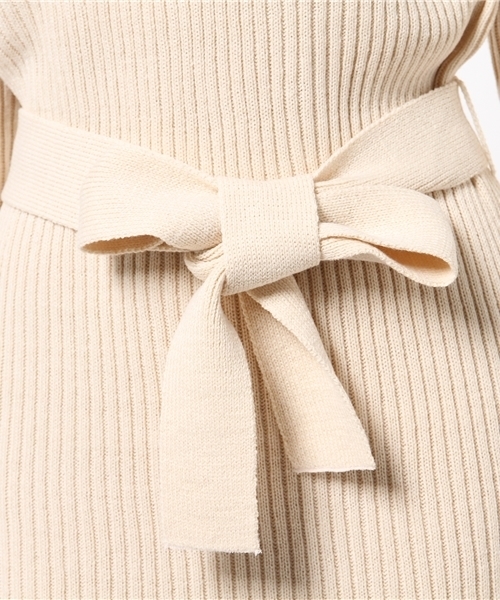 Chico(チコ)の「【who's who Chico】Vネック紐付ニットワンピース(ワンピース・レディース・アイボリー/ベージュ/グレー・FREE)」の10枚目の写真
