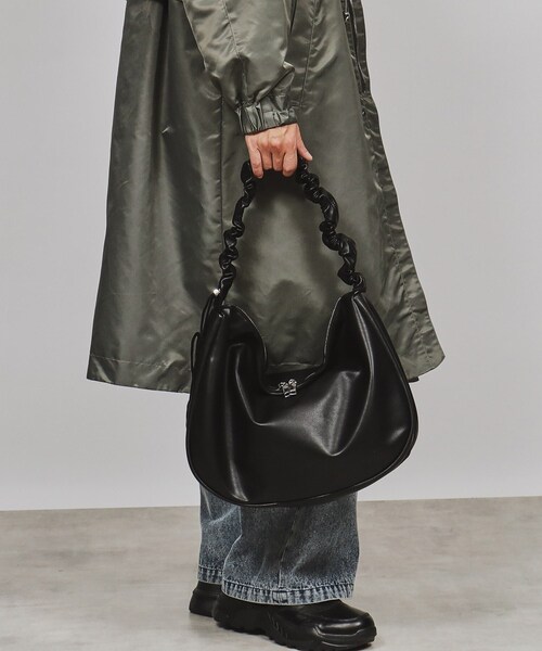 tk.TAKEO KIKUCHI（ティーケータケオキクチ）の「ドロストショルダーバッグ（ショルダーバッグ・メンズ・ライトグレー/ブラック/ブラック系/ブラック系1/ネイビー系1・00）」の14枚目の写真