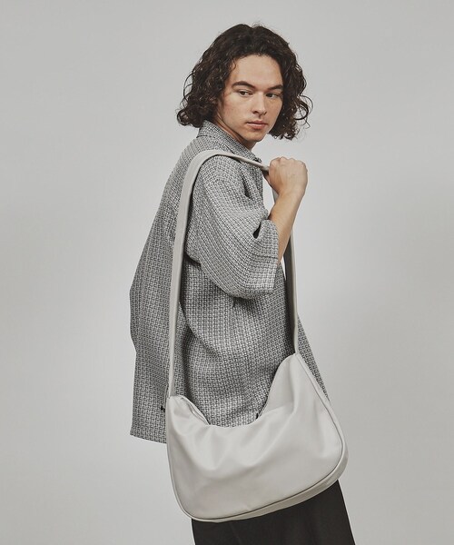 tk.TAKEO KIKUCHI（ティーケータケオキクチ）の「ドロストショルダーバッグ（ショルダーバッグ・メンズ・ライトグレー/ブラック/ブラック系/ブラック系1/ネイビー系1・00）」の21枚目の写真