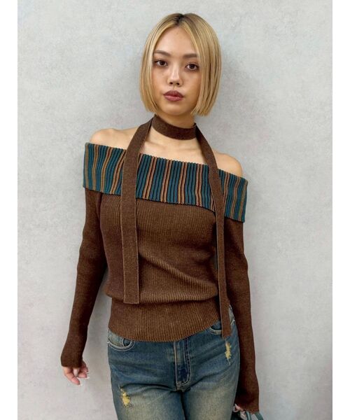 EVRIS（エヴリス）の「チョーカーSETオフショルニットトップス（ニット/セーター・レディース・グレー/レッド/ブラウン・FREE）」の10枚目の写真