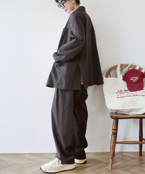 JOURNAL STANDARD LUXE（ジャーナルスタンダード　ラックス）の「TWツイル タックパンツ（その他パンツ・レディース・ブラウン/チャコールグレー・FREE）」の5枚目の写真