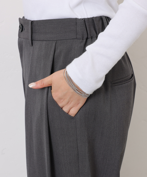 JOURNAL STANDARD LUXE（ジャーナルスタンダード　ラックス）の「TWツイル タックパンツ（その他パンツ・レディース・ブラウン/チャコールグレー・FREE）」の16枚目の写真