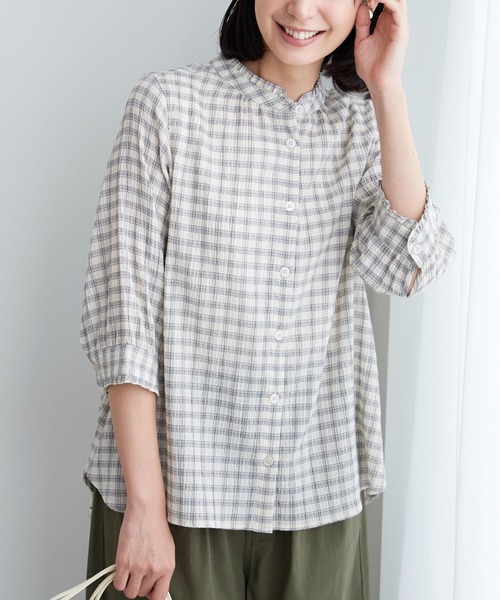 BELLUNA PLUS(ベルーナ)の「ぽこぽこ素材衿&袖フリルデザインブラウス(シャツ/ブラウス・レディース・アイボリー系/グリーン系その他/ブルー系その他・LARGE/X-LARGE/MEDIUM)」の21枚目の写真