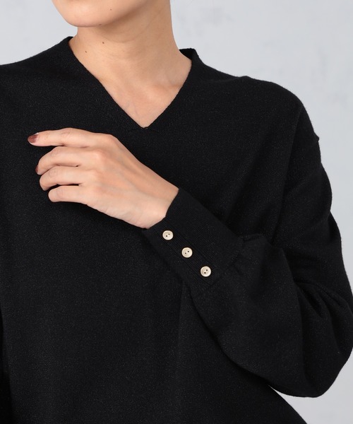 GALLORIA（ギャローリア）の「【キレメクシリーズ】浅Ｖネックネックニット（ニット/セーター・レディース・イエロー/ライトグレー/ブラック/ライラック・S/M/L/LL）」の6枚目の写真