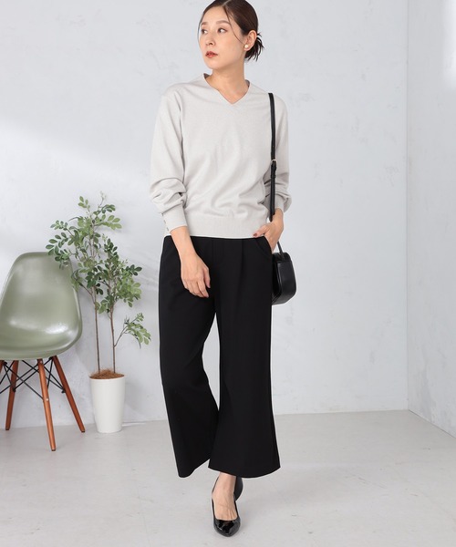 GALLORIA（ギャローリア）の「【キレメクシリーズ】浅Ｖネックネックニット（ニット/セーター・レディース・イエロー/ライトグレー/ブラック/ライラック・S/M/L/LL）」の9枚目の写真