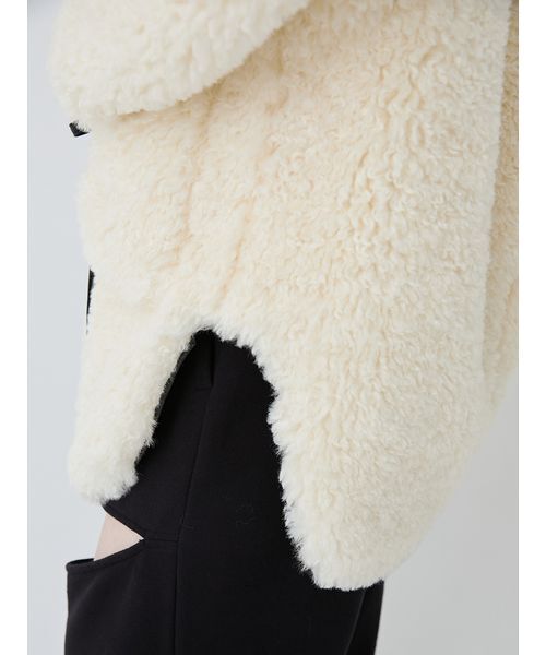 SORIN（ソリン　）の「Synthetic Fur Lace-up Duffle Coat/シンセティックファー レースアップダッフルコート（その他アウター・レディース・ブラック/オフホワイト・38）」の4枚目の写真