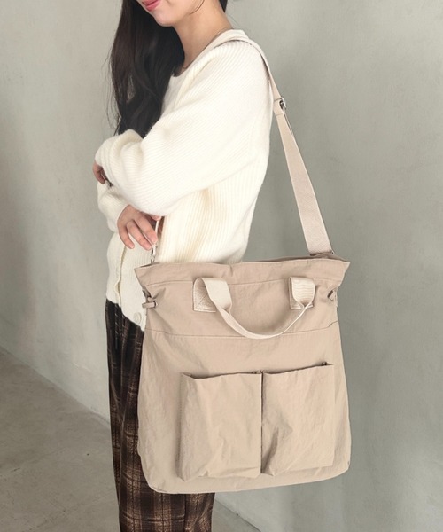 セール】【A4収納可能】ナイロン軽量多ポケット2WAYショルダーバッグ