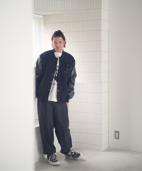 ADAM PATEK(アダムパテック)の「ADAMPATEK/leather sleeves varsity jacket/袖レザースタジャン(スタジャン・メンズ・ブラック×ホワイト/ブラック×ブラック・1/2)」の21枚目の写真
