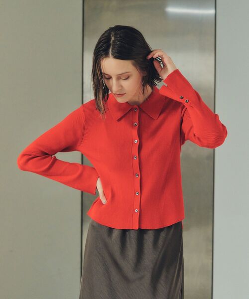 YECCA VECCA（イェッカヴェッカ）の「襟付きニットカーディガン（カーディガン/ボレロ・レディース・ネイビー/レッド/サックスブルー/アイボリー・FREE）」の4枚目の写真