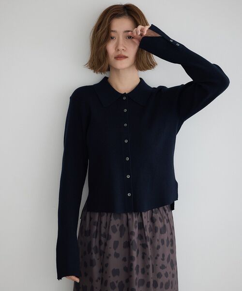 YECCA VECCA（イェッカヴェッカ）の「襟付きニットカーディガン（カーディガン/ボレロ・レディース・ネイビー/レッド/サックスブルー/アイボリー・FREE）」の2枚目の写真