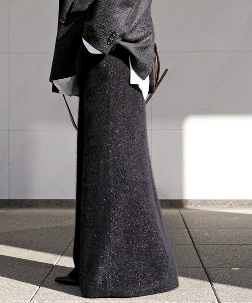 AP STUDIO(エーピーストゥディオ)の「フォックスブレンドラメスカート(スカート・レディース・チャコールグレー/ブラック・38/36)」の4枚目の写真