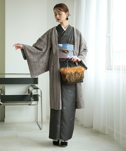 utatane（ウタタネ）の「羽織 レース ニコアンティーク ボタニカル・マロン 日本製（着物・レディース・ブラウン・FREE）」の2枚目の写真