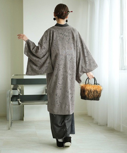 utatane（ウタタネ）の「羽織 レース ニコアンティーク ボタニカル・マロン 日本製（着物・レディース・ブラウン・FREE）」の4枚目の写真