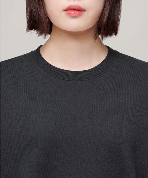 MUSINSA STANDARD WOMAN（ムシンサスタンダードウーマン）の「ウィメンズセミオーバーサイズスウェットシャツ[ダークグレー]（スウェット・レディース・その他・SMALL/MEDIUM/LARGE/X-SMALL）」の3枚目の写真