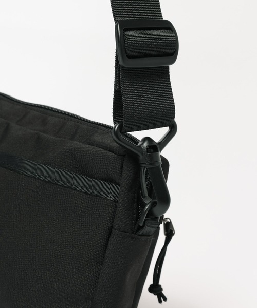 ALAND(エーランド)の「【UNISEX】 ALAND×INAPSQUARE/ショルダーバッグ(ショルダーバッグ・レディース・ブラック・FREE)」の15枚目の写真