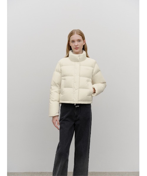 MARITHE + FRANCOIS GIRBAUD(マリテフランソワジルボー)の「W BASIC CROP DOWN JACKET(ダウンジャケット/コート・レディース・アイボリー/Black/ミント/バーガンディー・SMALL/MEDIUM)」の9枚目の写真