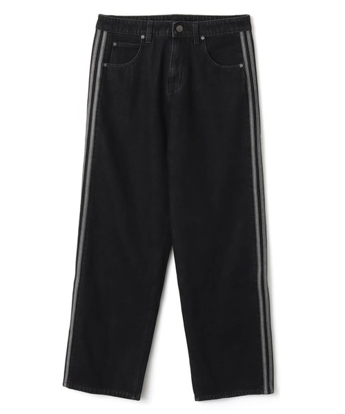 adidas(アディダス)の「adidas FIREBIRD ADICOLOR DENIM PANTS / アディダス ファイヤーバード アディカラー デニム パンツ(デニムパンツ・メンズ・ブラック・30inch/28inch/36inch/34inch/32inch)」の1枚目の写真