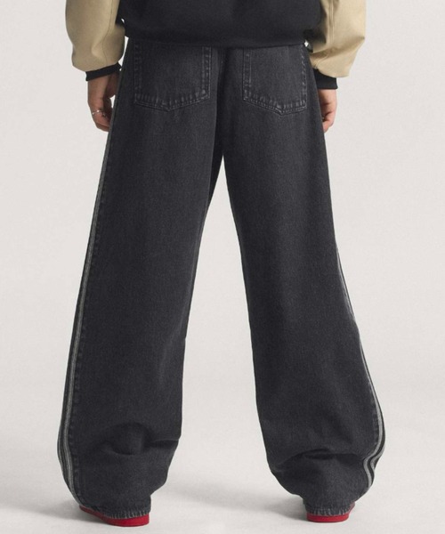 adidas(アディダス)の「adidas FIREBIRD ADICOLOR DENIM PANTS / アディダス ファイヤーバード アディカラー デニム パンツ(デニムパンツ・メンズ・ブラック・30inch/28inch/36inch/34inch/32inch)」の14枚目の写真
