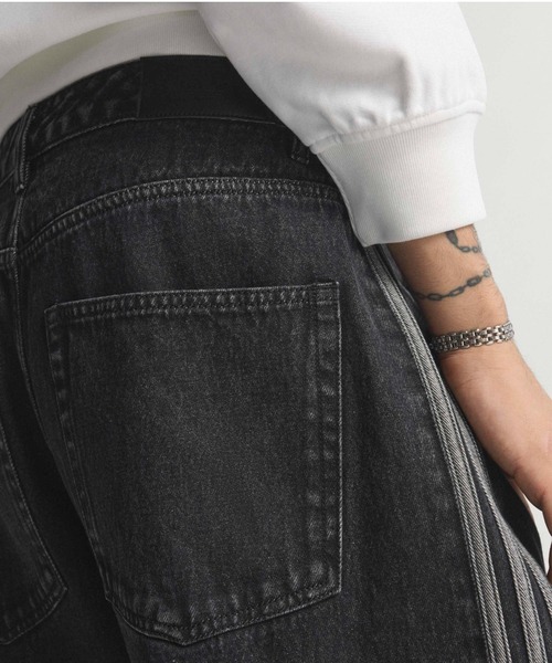 adidas(アディダス)の「adidas FIREBIRD ADICOLOR DENIM PANTS / アディダス ファイヤーバード アディカラー デニム パンツ(デニムパンツ・メンズ・ブラック・30inch/28inch/36inch/34inch/32inch)」の9枚目の写真