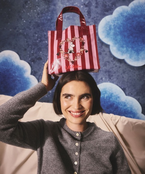 Cath Kidston(キャスキッドソン)の「ムーミン スモール ブックバッグ Moominmamma Stripe(トートバッグ・レディース・その他・FREE)」の3枚目の写真