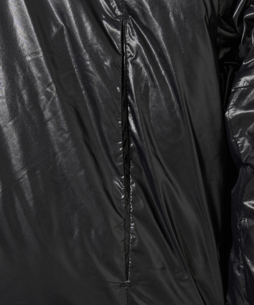 PHYPS MOTORCYCLE（フィップスモーターサイクル）の「H-Tech Non Quilting Shorts Padded Down Jacket Black（ダウンジャケット/コート・レディース・その他・LARGE/X-LARGE/MEDIUM/SMALL）」の7枚目の写真