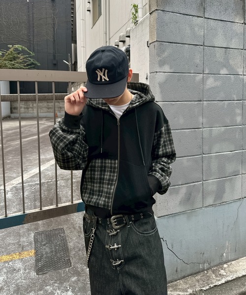 kutir(クティール)の「ASSORTED DOCKING ZIP PARKA/アソートドッキングジップパーカー(パーカー・メンズ・ブラック/杢グレー/ブラック系・MEDIUM/LARGE)」の1枚目の写真