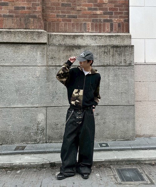 kutir(クティール)の「ASSORTED DOCKING ZIP PARKA/アソートドッキングジップパーカー(パーカー・メンズ・ブラック/杢グレー/ブラック系・MEDIUM/LARGE)」の13枚目の写真