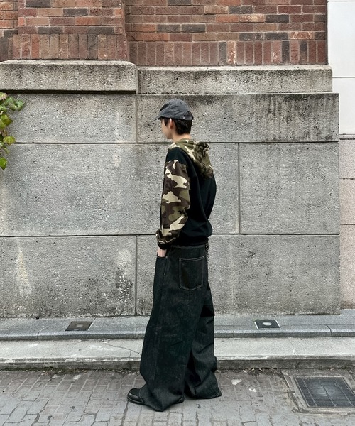 kutir(クティール)の「ASSORTED DOCKING ZIP PARKA/アソートドッキングジップパーカー(パーカー・メンズ・ブラック/杢グレー/ブラック系・MEDIUM/LARGE)」の7枚目の写真