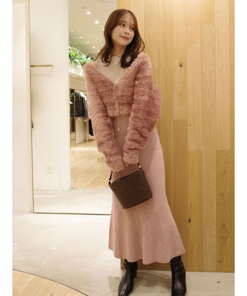 LAGUNAMOON（ラグナムーン）の「ラメフェザーカーデセットニットワンピース（ワンピース・レディース・ピンク/ブラック・SMALL/MEDIUM）」の18枚目の写真