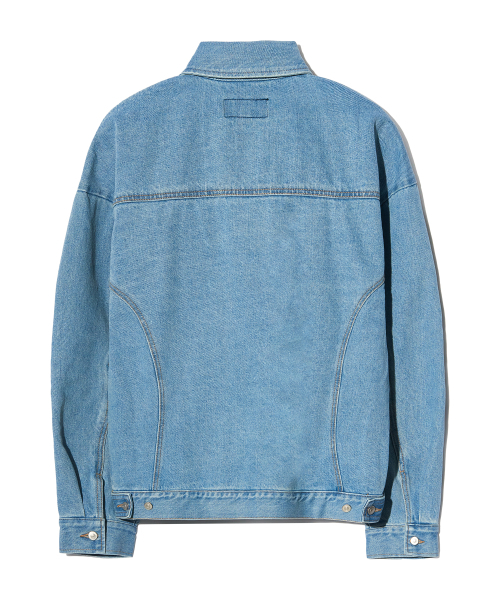 PIECEMAKER(ピースメーカー)の「DIVIDE MINIMAL DENIM TRUCKER JACKET (LIGHT INDIGO)(デニムジャケット・レディース・その他・MEDIUM/LARGE)」の3枚目の写真