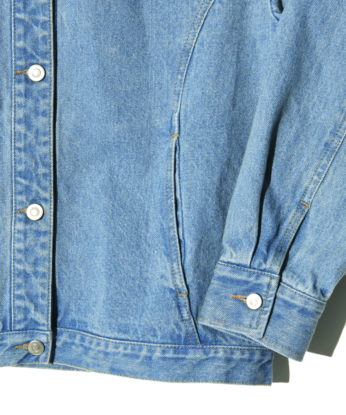 PIECEMAKER(ピースメーカー)の「DIVIDE MINIMAL DENIM TRUCKER JACKET (LIGHT INDIGO)(デニムジャケット・レディース・その他・MEDIUM/LARGE)」の6枚目の写真