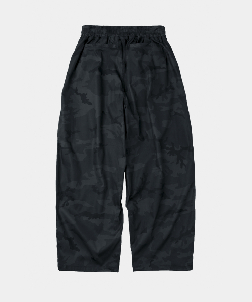LETTERCOMO(レテルコモ)の「シェルウィンドカモワイドトラックパンツブラック(その他パンツ・レディース・その他・MEDIUM/LARGE/SMALL)」の3枚目の写真