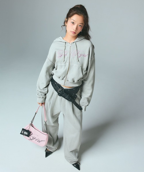 X-girl(エックスガール)の「SPRAY SCRIPT LOGO SHOULDER BAG(ショルダーバッグ・レディース・ブラック/ピンク/カモフラージュ・ONE SIZE)」の7枚目の写真