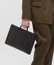 QUALPACK（クアルパック）の「エッセンシャルポーチ R01 ブラック（PC・タブレットケース）」