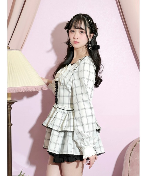 NOEMIE（ノエミー）の「デコルテリボンヨークフリルレースアップ