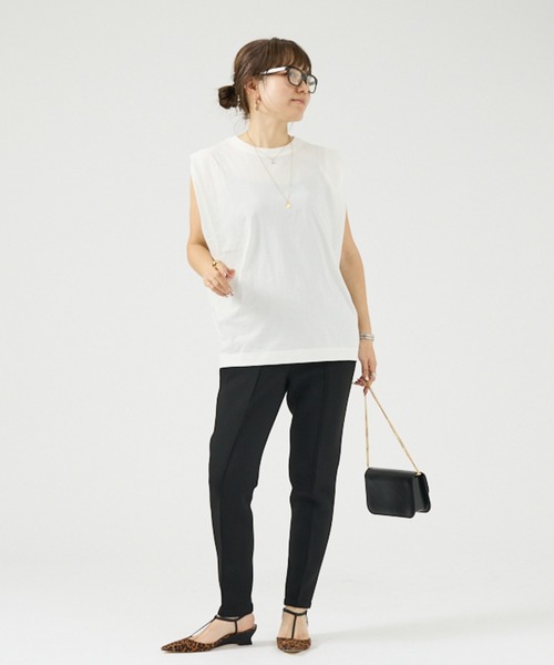 DESIGNWORKS(デザインワークス)の「ポンチレギンステーパードパンツ(その他パンツ・レディース・グレー/ブラック・フリー)」の8枚目の写真