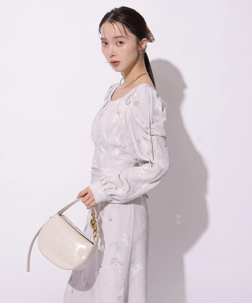 Mystrada（マイストラーダ）の「ヘイズフローラワンピース（ワンピース・レディース・ピンクベージュ/ライトブルー・38/36）」の7枚目の写真